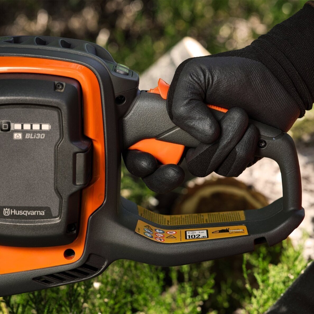 Husqvarna 242i akumuliatorinis pjūklas su akumuliatoriumi ir įkrovikliu 7